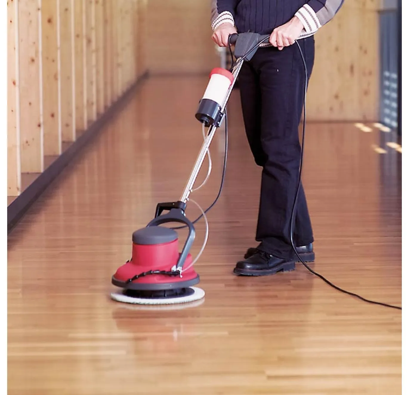 Уборочная машина Cleanfix Floormac в Москве и Московской области от магазина Ammina